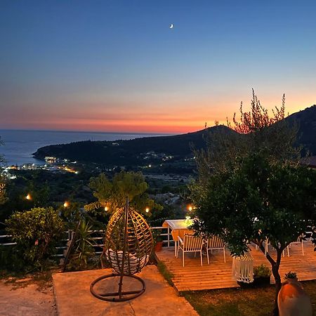 Aphrodite Garden Rooms&Apartment Himare Buitenkant foto