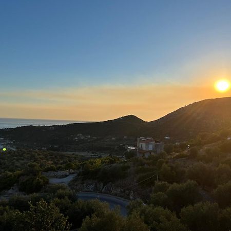 Aphrodite Garden Rooms&Apartment Himare Buitenkant foto