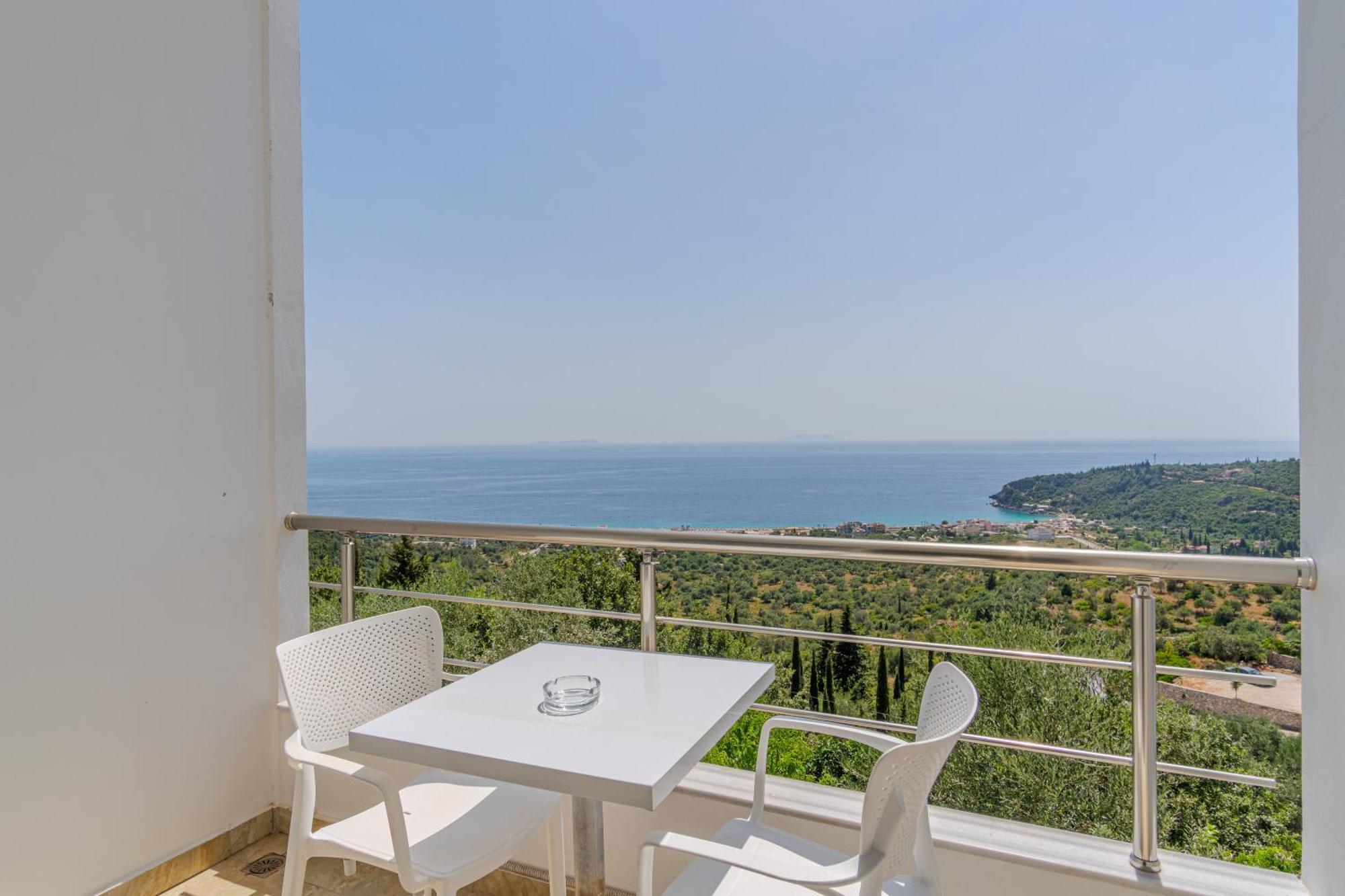 Aphrodite Garden Rooms&Apartment Himare Buitenkant foto